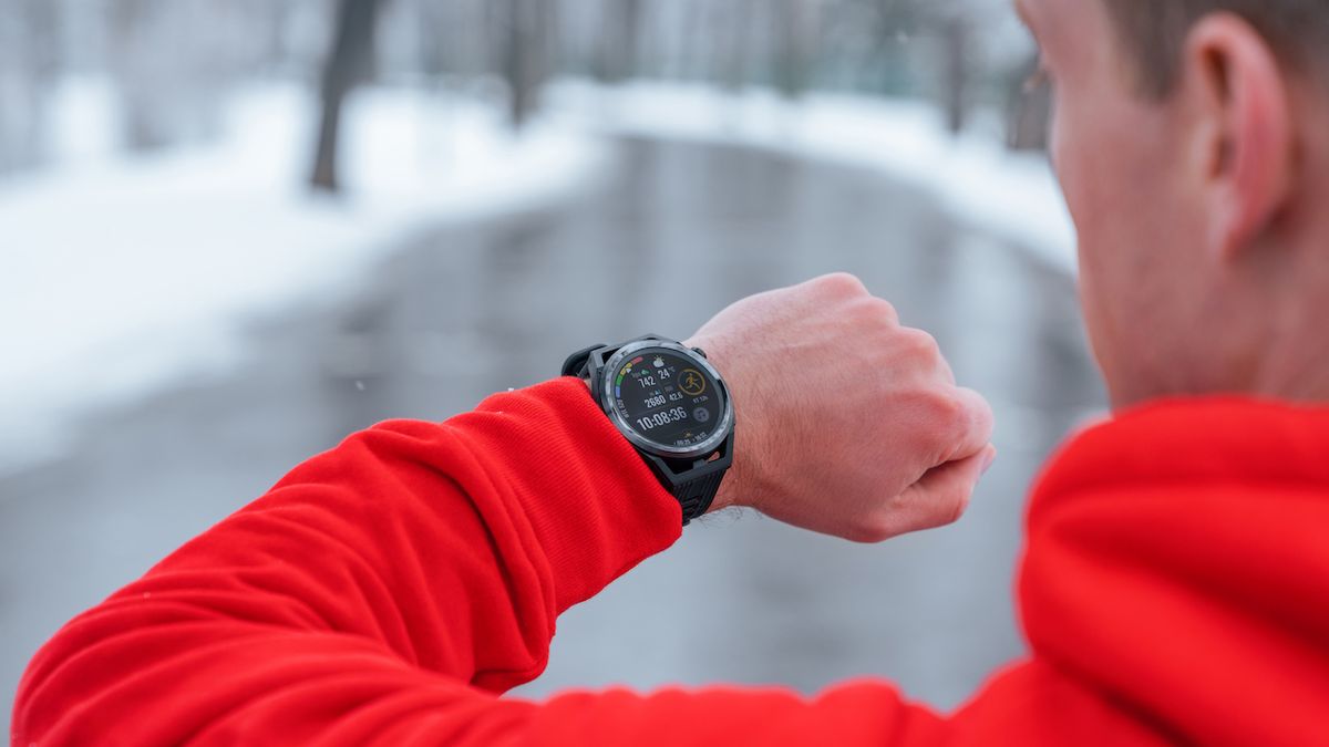 Trenér v chytrých hodinkách Huawei Watch GT Runner vás připraví i na maraton